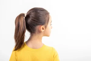 model rambut panjang Ponytail Tinggi