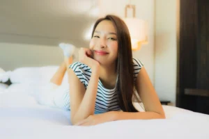 skincare pagi menggunakan pelembab