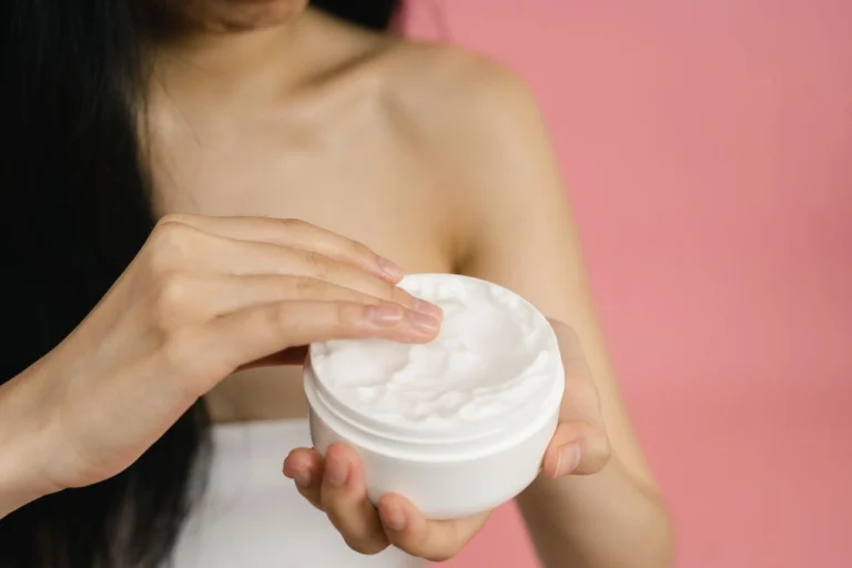 Manfaat Body Serum