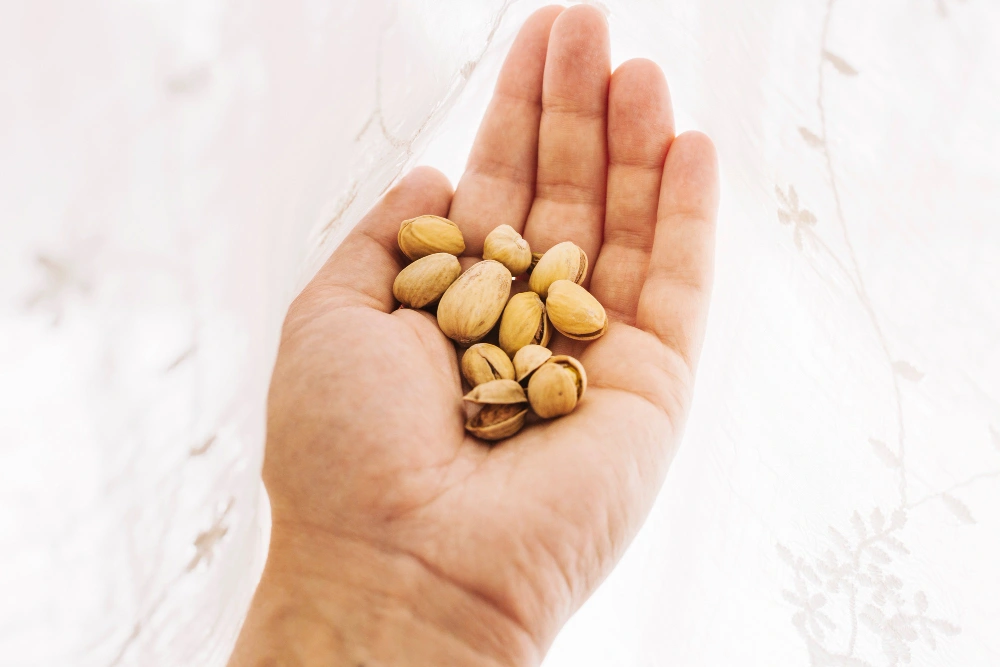 Pistachio untuk Rambut